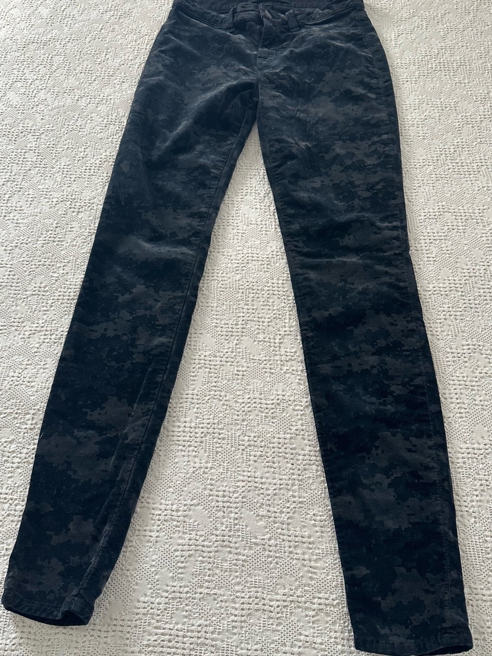 J Brand Black Camo Skinny Jeans 27"